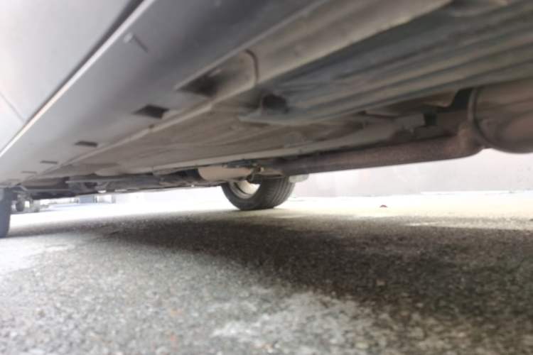Used Ford Kuga 2013 2.0L GTDi Four-Wheel-Drive Sport Model Chassis Rear Left
