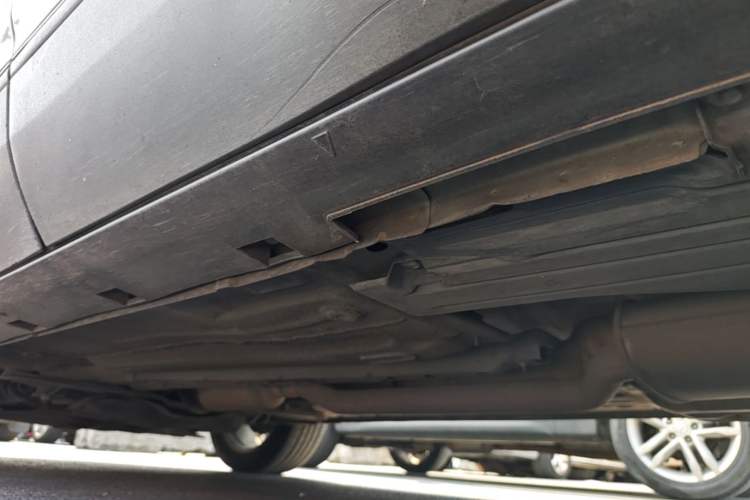 Used Ford Kuga 2013 1.6L GTDi Two-Wheel-Drive Trend Model Chassis Rear Left