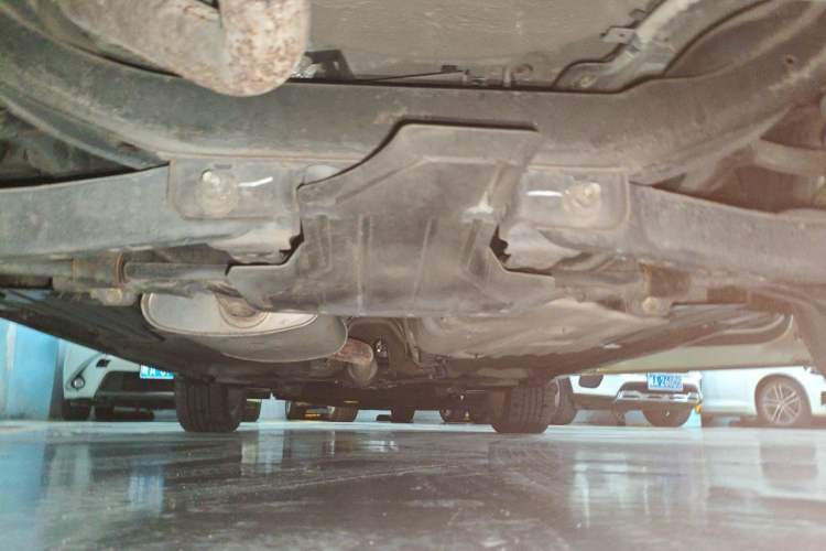 Used Ford Kuga 2013 1.6L GTDi Two-Wheel-Drive Trend Model Chassis Rear