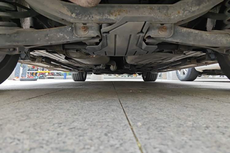 Used Ford Kuga 2013 1.6L GTDi Two-Wheel-Drive Trend Model Chassis Rear