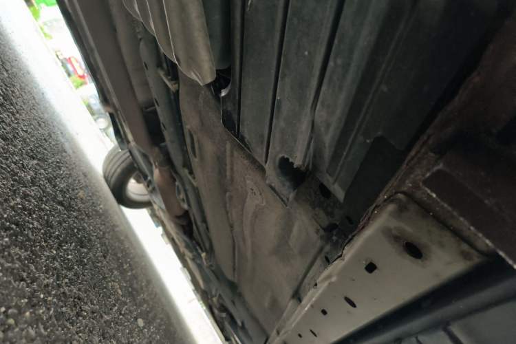 Used Ford Kuga 2013 2.0L GTDi Four-Wheel Drive Premium Model Chassis Rear Right