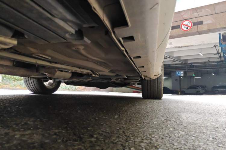 Used Ford Kuga 2013 2.0L GTDi Four-Wheel Drive Premium Model Chassis Rear Right