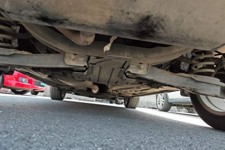 Used Ford Kuga 2013 1.6L GTDi Two-Wheel-Drive Trend Model Chassis Rear