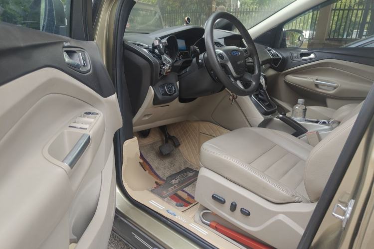 Used Ford Kuga 2013 1.6L GTDi 4x4 Elite Model Driver Seat