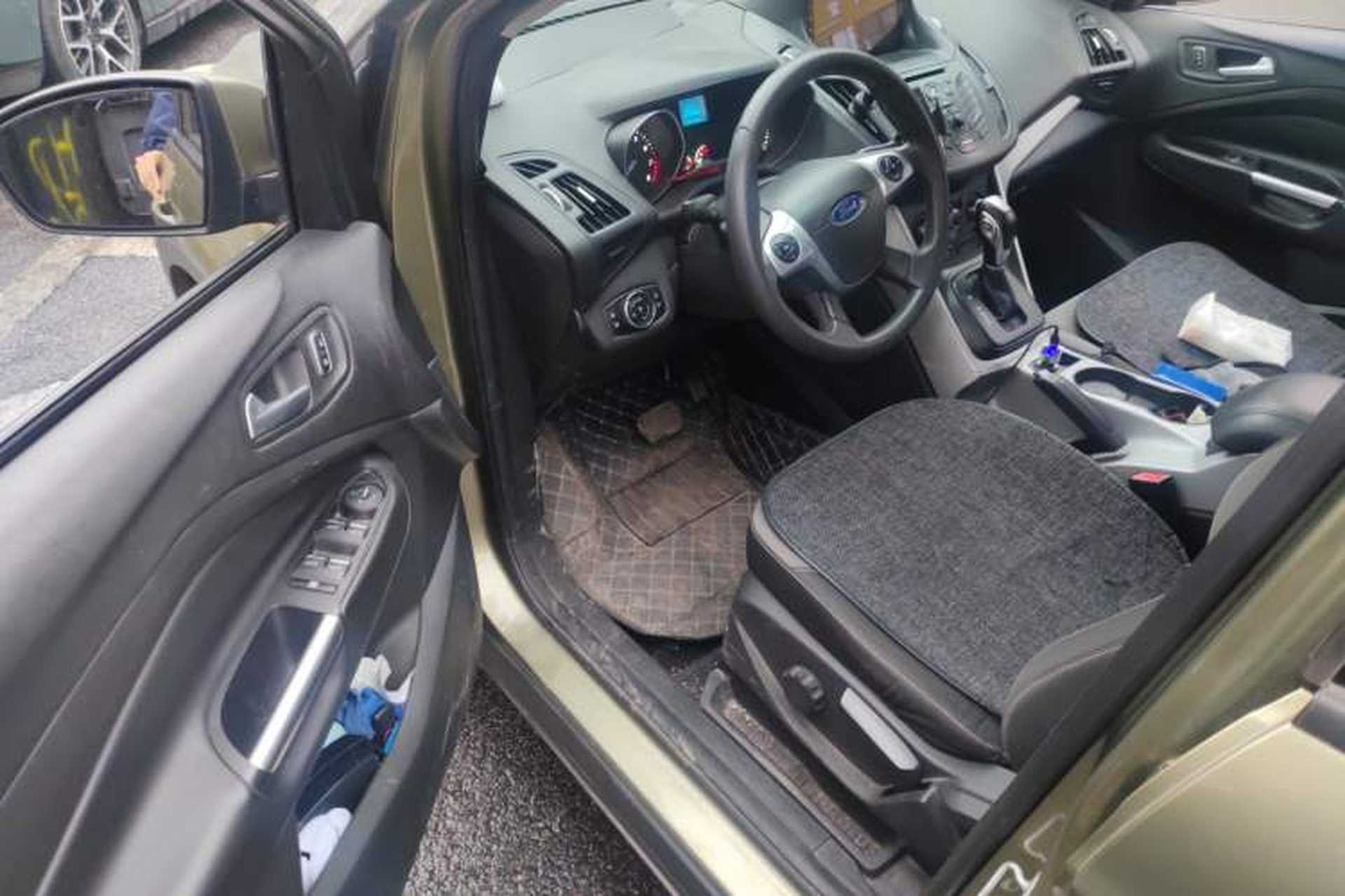 Used Ford Kuga 2013 1.6L GTDi Two-Wheel-Drive Comfort Model Driver Seat