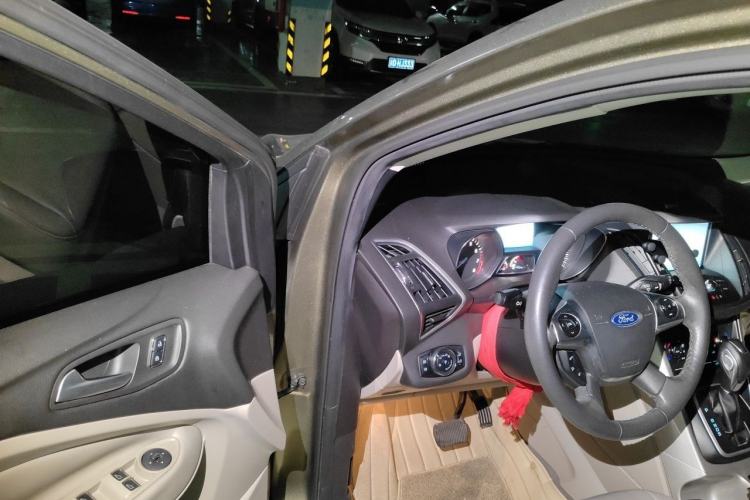 Used Ford Kuga 2013 1.6L GTDi 4x4 Elite Model Driver Seat