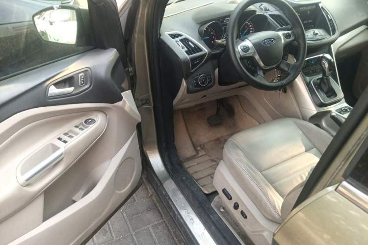 Used Ford Kuga 2013 1.6L GTDi 4x4 Elite Model Driver Seat