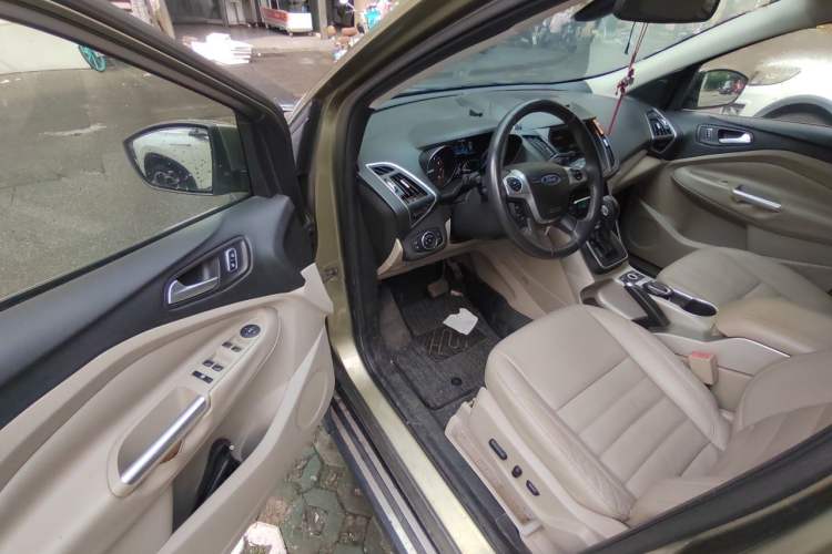 Used Ford Kuga 2013 1.6L GTDi 4x4 Elite Model Driver Seat