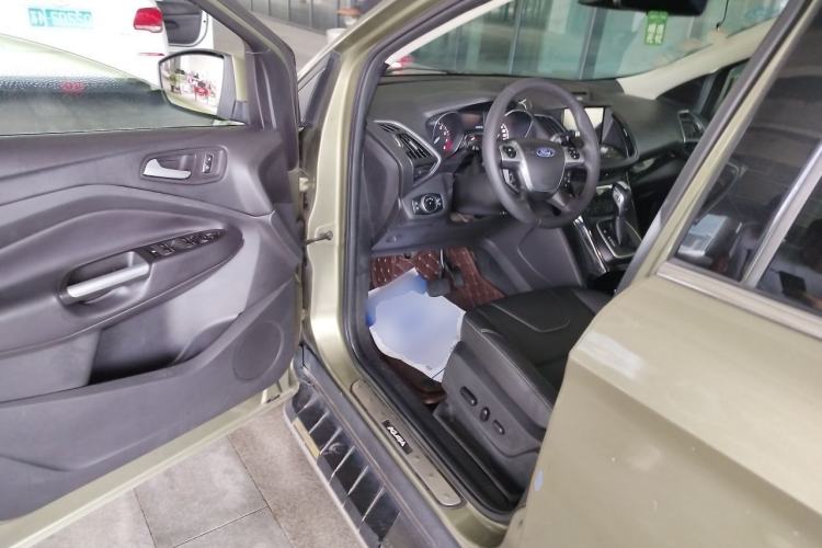 Used Ford Kuga 2013 2.0L GTDi Four-Wheel Drive Premium Model Driver Seat