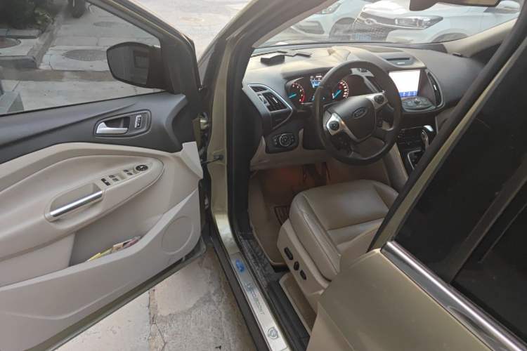 Used Ford Kuga 2013 1.6L GTDi 4x4 Elite Model Driver Seat