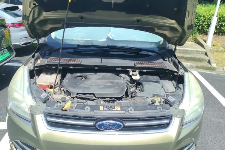 Used Ford Kuga 2013 1.6L GTDi 4x4 Elite Model Engine Bay