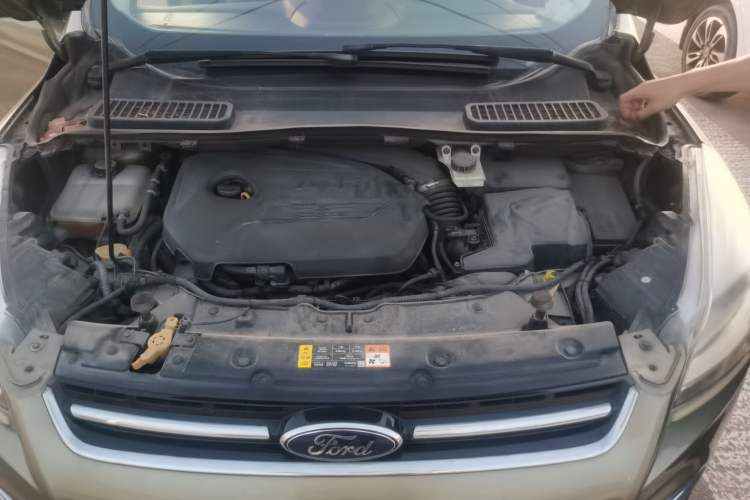 Used Ford Kuga 2013 1.6L GTDi 4x4 Elite Model Engine Bay