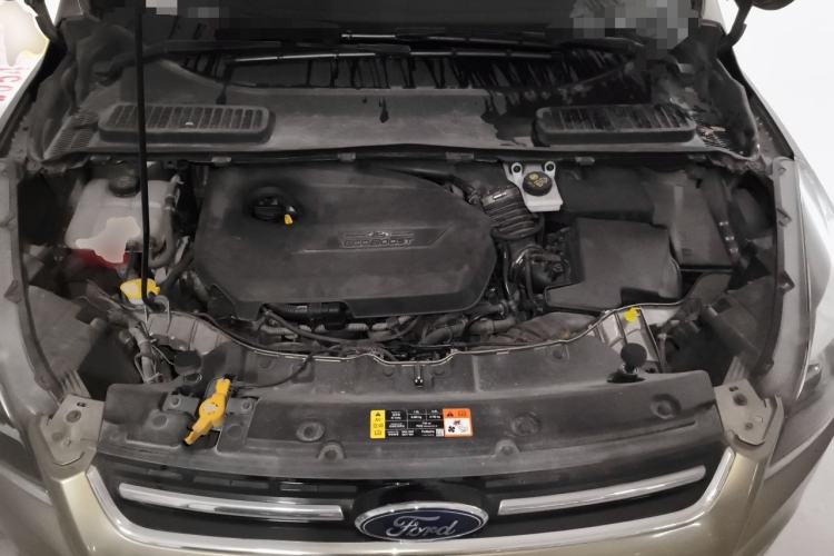 Used Ford Kuga 2013 1.6L GTDi Two-Wheel-Drive Trend Model Engine Bay