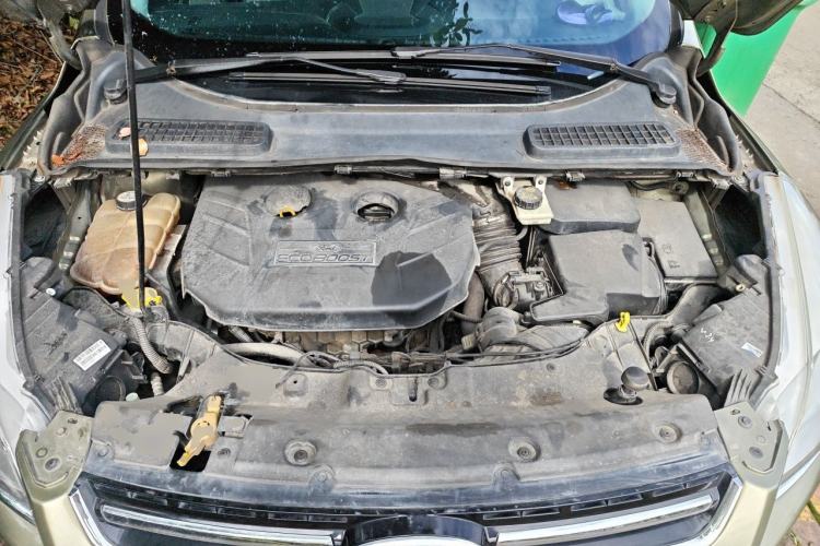 Used Ford Kuga 2013 2.0L GTDi Four-Wheel-Drive Elite Model Engine Bay