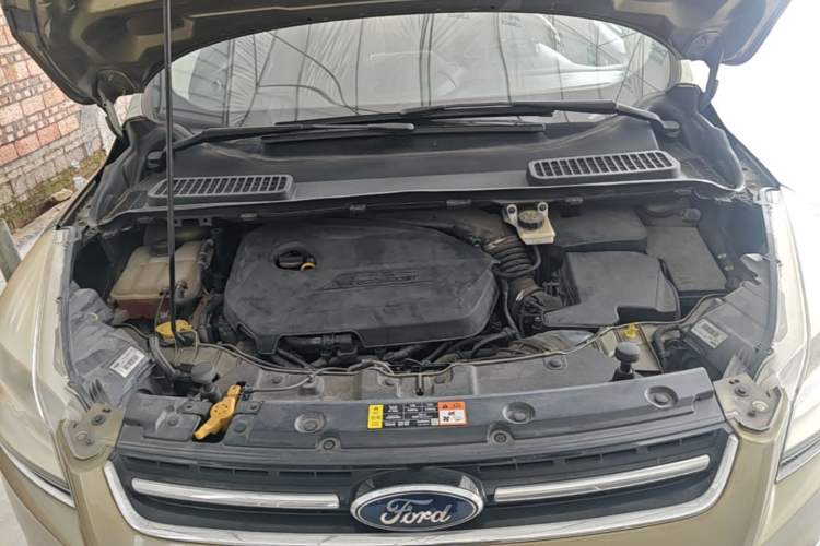 Used Ford Kuga 2013 1.6L GTDi 4x4 Elite Model Engine Bay