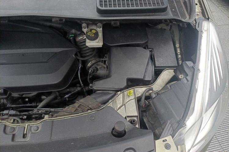 Used Ford Kuga 2013 1.6L GTDi 4x4 Elite Model Engine Bay Left