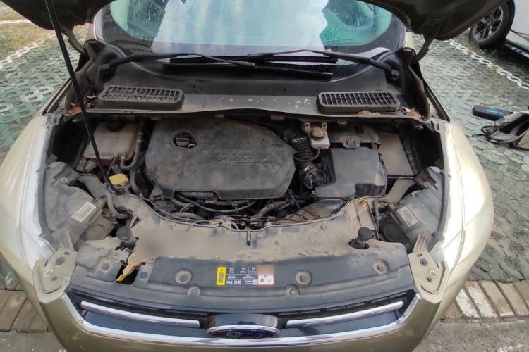 Used Ford Kuga 2013 1.6L GTDi 4x4 Elite Model Engine Bay