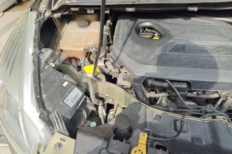 Used Ford Kuga 2013 1.6L GTDi 4x4 Elite Model Engine Bay Right