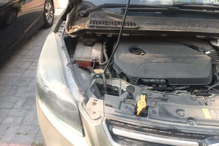 Used Ford Kuga 2013 1.6L GTDi 4x4 Elite Model Engine Bay Right