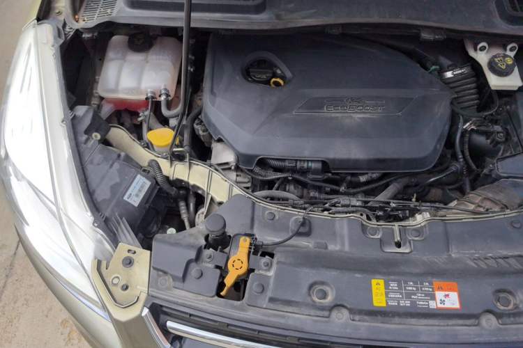 Used Ford Kuga 2013 1.6L GTDi 4x4 Elite Model Engine Bay Right