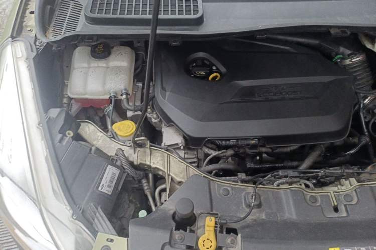 Used Ford Kuga 2013 1.6L GTDi 4x4 Elite Model Engine Bay Right
