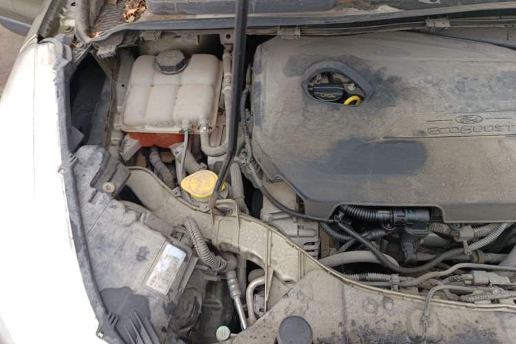 Used Ford Kuga 2013 1.6L GTDi 4x4 Elite Model Engine Bay Right