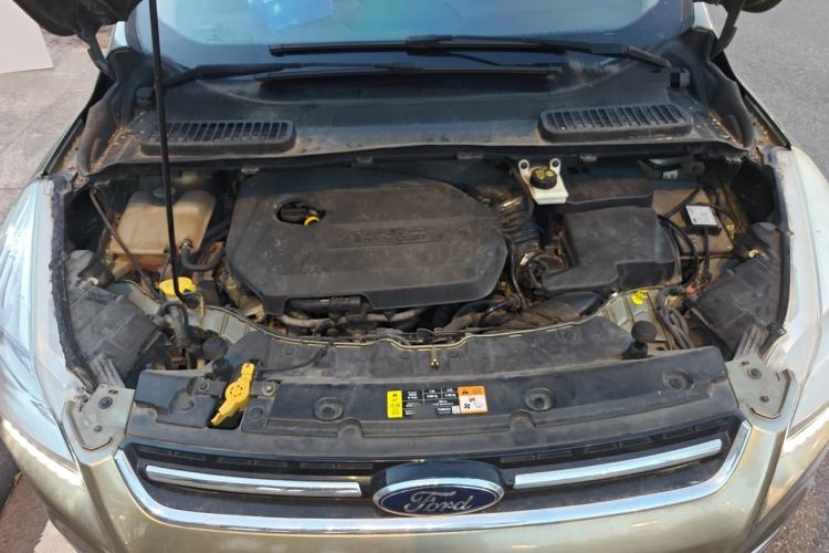 Used Ford Kuga 2013 1.6L GTDi Two-Wheel-Drive Trend Model Engine Bay