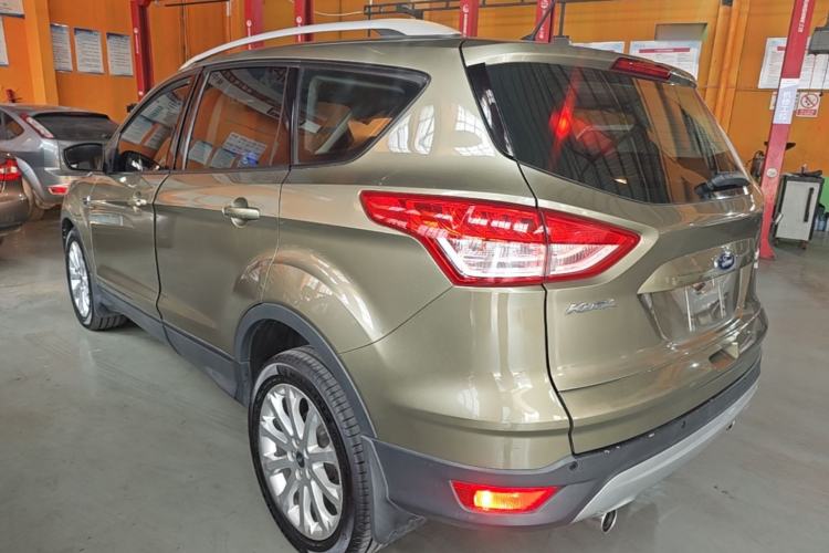Used Ford Kuga 2013 1.6L GTDi Two-Wheel-Drive Comfort Model Exterior 2