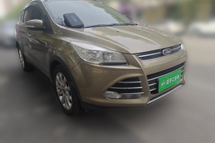 Used Ford Kuga 2013 1.6L GTDi 4x4 Elite Model Front Right 45 Deg