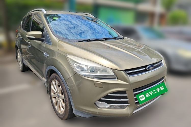 Used Ford Kuga 2013 2.0L GTDi Four-Wheel Drive Premium Model Front Right 45 Deg