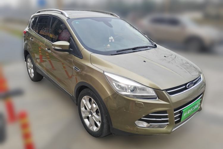 Used Ford Kuga 2013 2.0L GTDi Four-Wheel Drive Premium Model Front Right 45 Deg