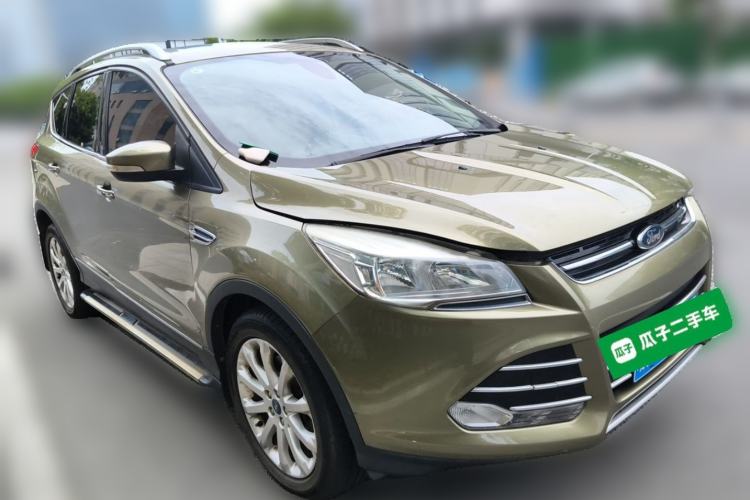 Used Ford Kuga 2013 1.6L GTDi 4x4 Elite Model Front Right 45 Deg