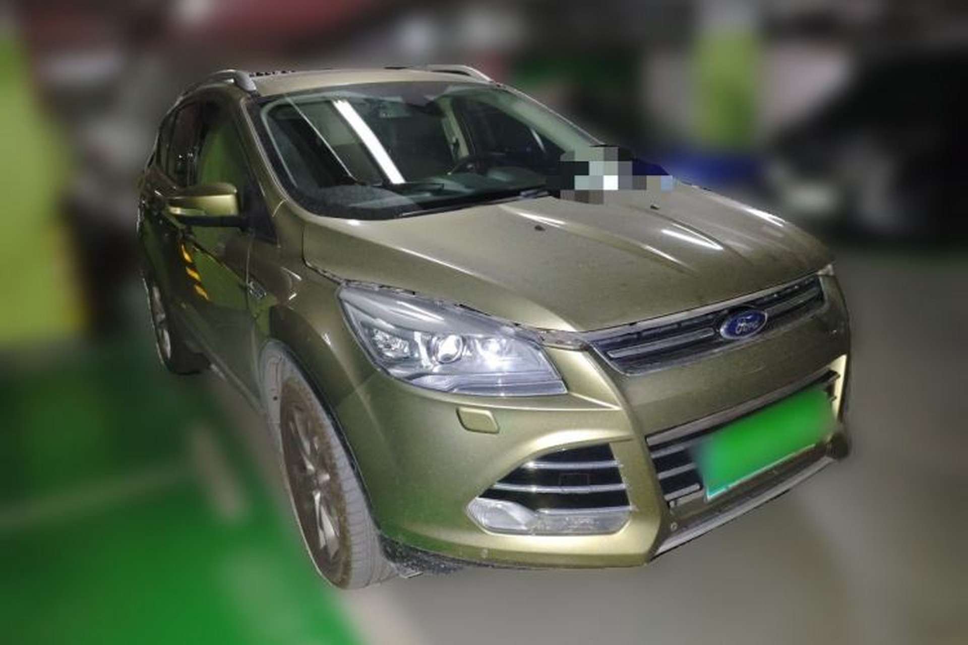 Used Ford Kuga 2013 2.0L GTDi Four-Wheel-Drive Sport Model Front Right 45 Deg