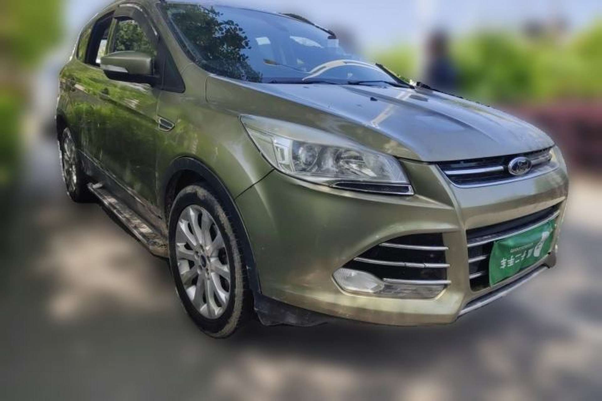 Used Ford Kuga 2013 1.6L GTDi Two-Wheel-Drive Trend Model Front Right 45 Deg