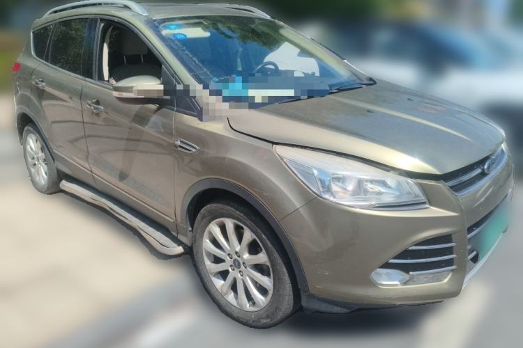 Used Ford Kuga 2013 1.6L GTDi 4x4 Elite Model Front Right 45 Deg