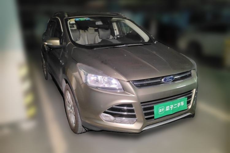 Used Ford Kuga 2013 1.6L GTDi 4x4 Elite Model Front Right 45 Deg