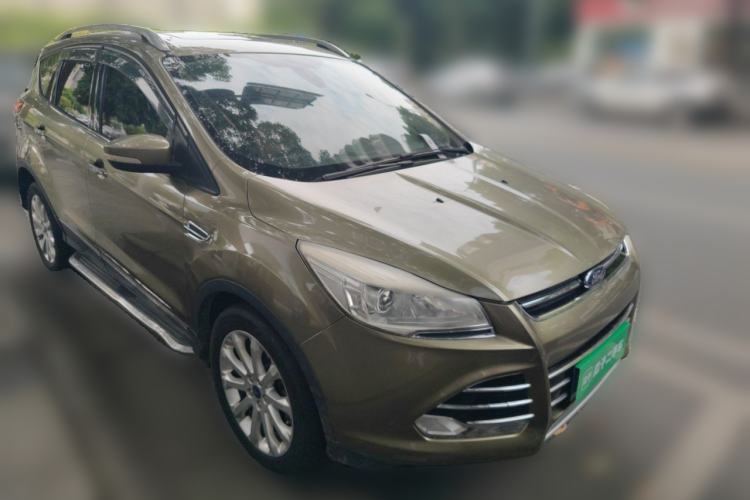 Used Ford Kuga 2013 1.6L GTDi 4x4 Elite Model Front Right 45 Deg