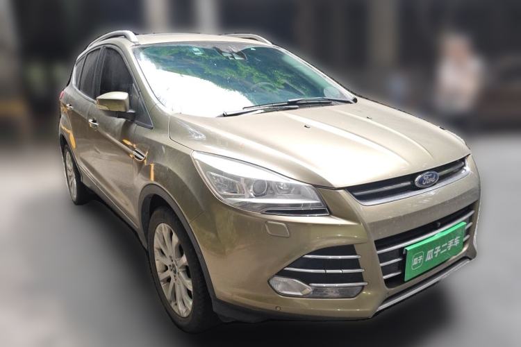 Used Ford Kuga 2013 2.0L GTDi Four-Wheel Drive Premium Model Front Right 45 Deg