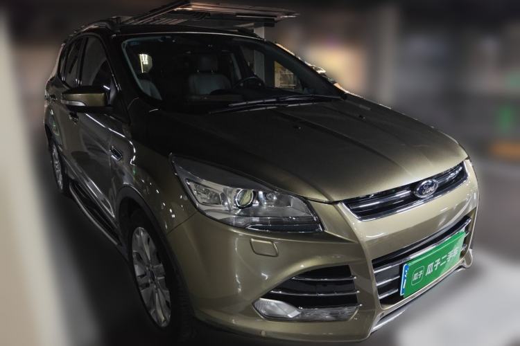 Used Ford Kuga 2013 2.0L GTDi Four-Wheel Drive Premium Model Front Right 45 Deg