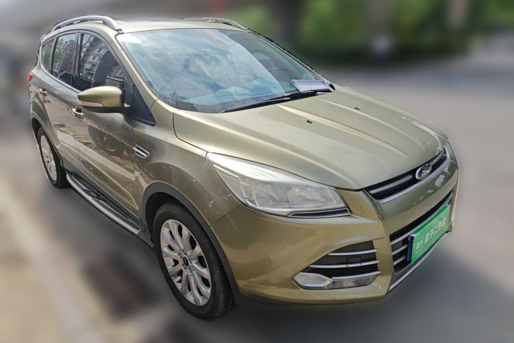 Used Ford Kuga 2013 1.6L GTDi 4x4 Elite Model Front Right 45 Deg