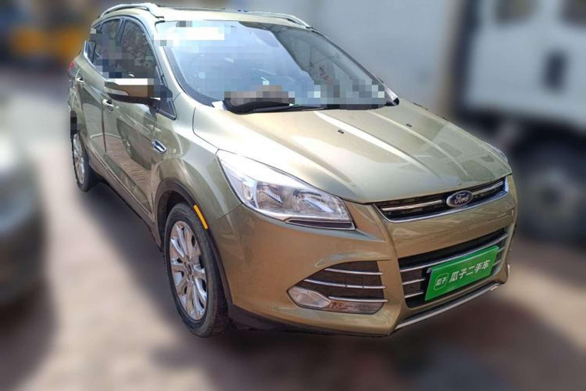 Used Ford Kuga 2013 1.6L GTDi Two-Wheel-Drive Trend Model Front Right 45 Deg