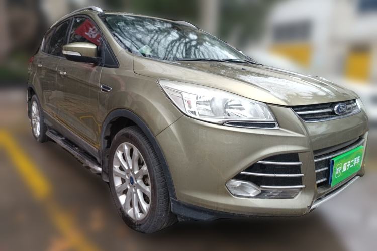 Used Ford Kuga 2013 1.6L GTDi 4x4 Elite Model Front Right 45 Deg