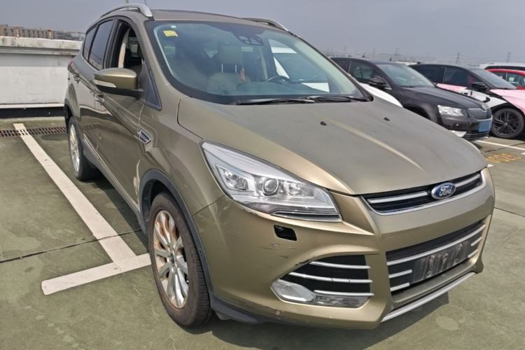 Used Ford Kuga 2013 2.0L GTDi Four-Wheel Drive Premium Model Front Right 45 Deg