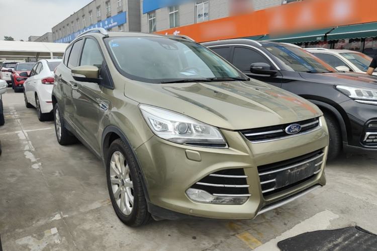 Used Ford Kuga 2013 2.0L GTDi Four-Wheel Drive Premium Model Front Right 45 Deg