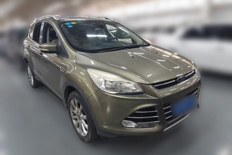 Used Ford Kuga 2013 1.6L GTDi 4x4 Elite Model Front Right 45 Deg