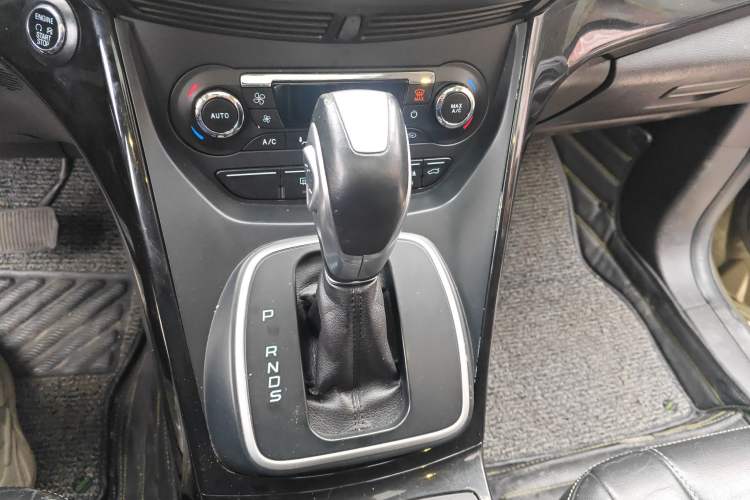 Used Ford Kuga 2013 2.0L GTDi Four-Wheel Drive Premium Model Gear Lever