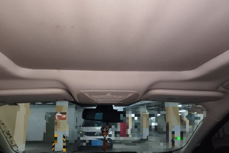 Used Ford Kuga 2013 1.6L GTDi Two-Wheel-Drive Trend Model Headliner