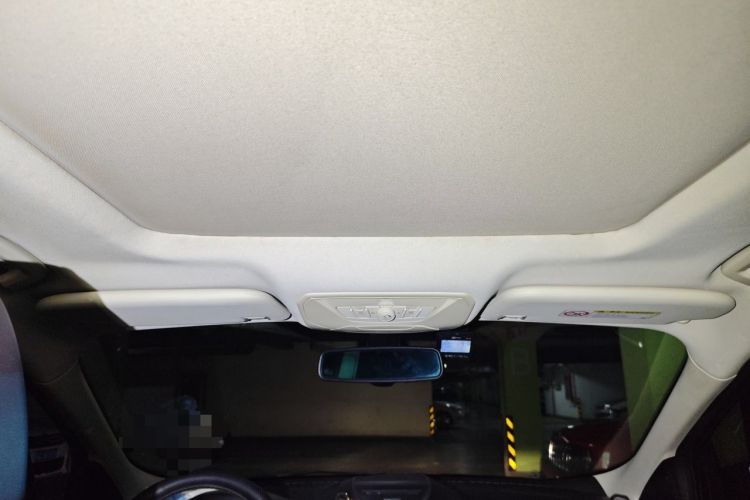 Used Ford Kuga 2013 2.0L GTDi Four-Wheel-Drive Sport Model Headliner