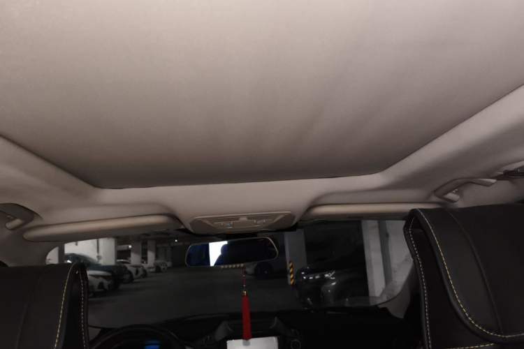 Used Ford Kuga 2013 1.6L GTDi Two-Wheel-Drive Trend Model Headliner