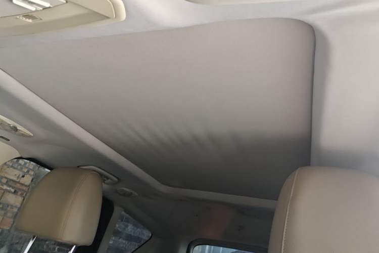 Used Ford Kuga 2013 1.6L GTDi 4x4 Elite Model Headliner
